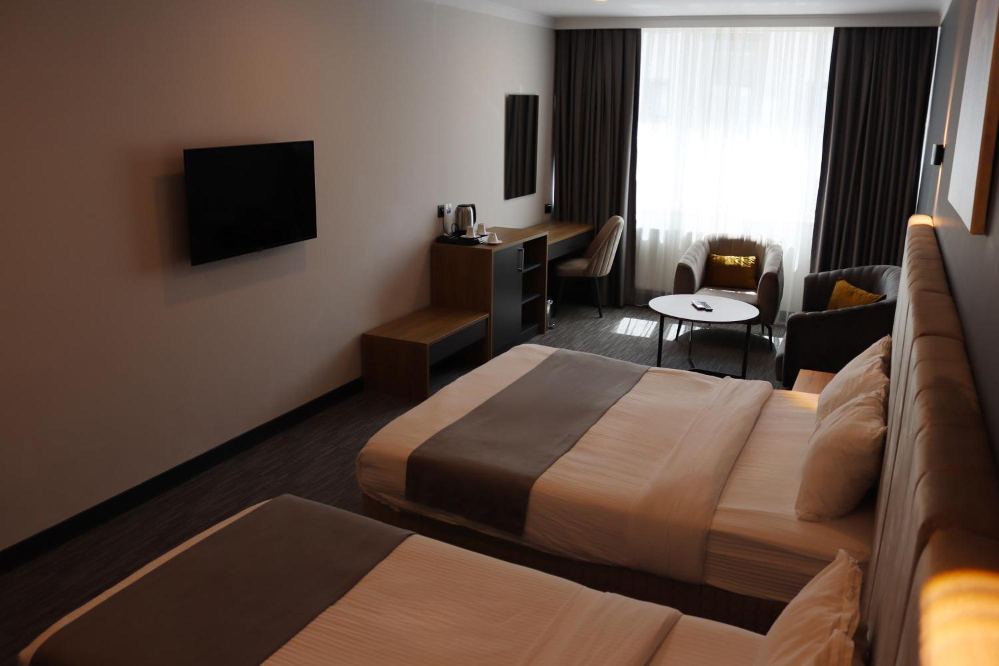 Home Plus Hotel Istambul Exterior foto