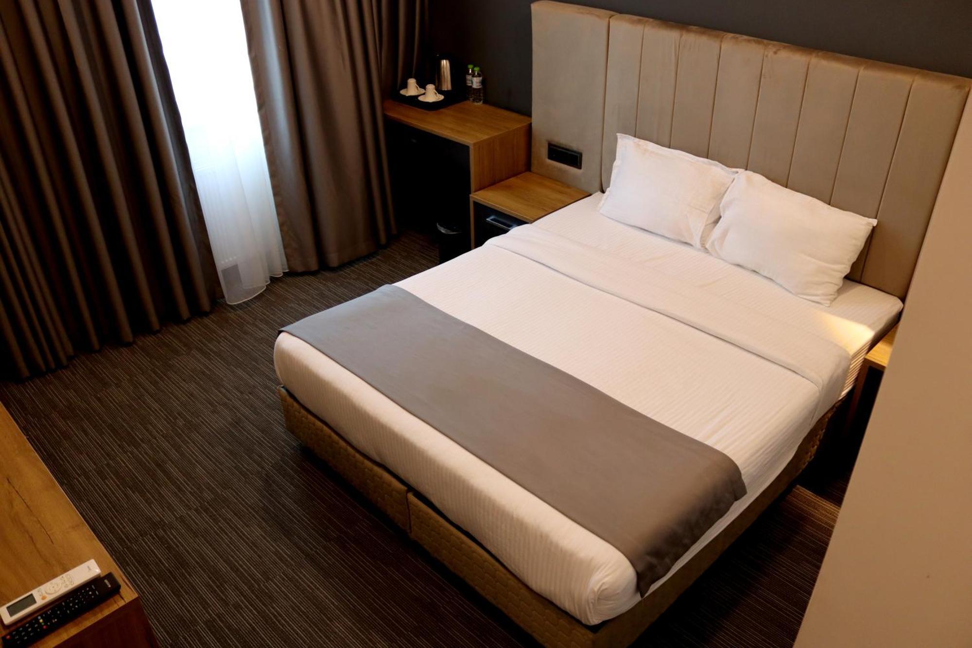 Home Plus Hotel Istambul Exterior foto