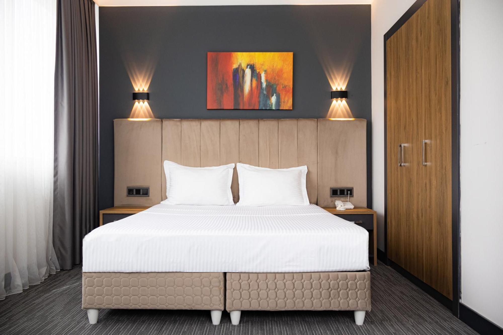 Home Plus Hotel Istambul Exterior foto